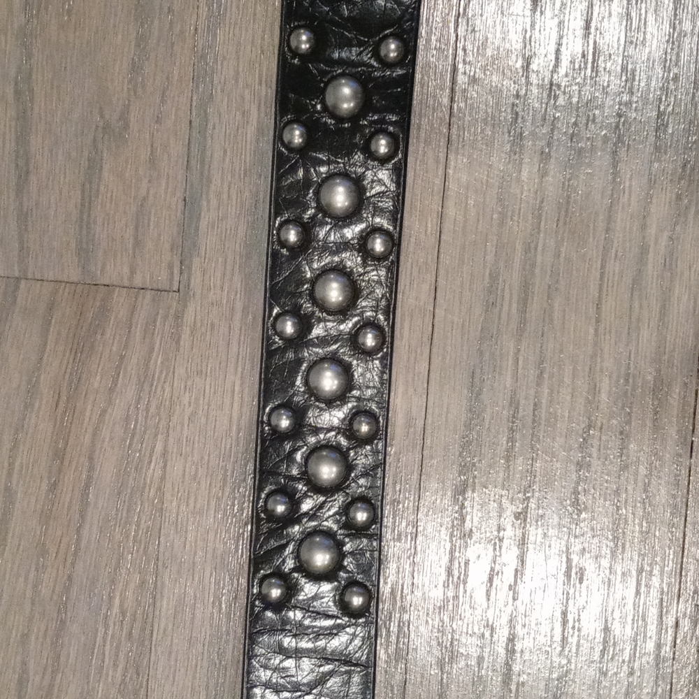 Belt With Heart and wings rhinestone and metal studed. - Picture 8 of 10